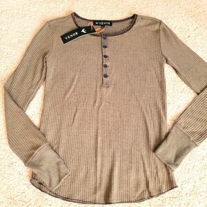 NWT Venor Long Sleeve Waffle Knit Henley  S